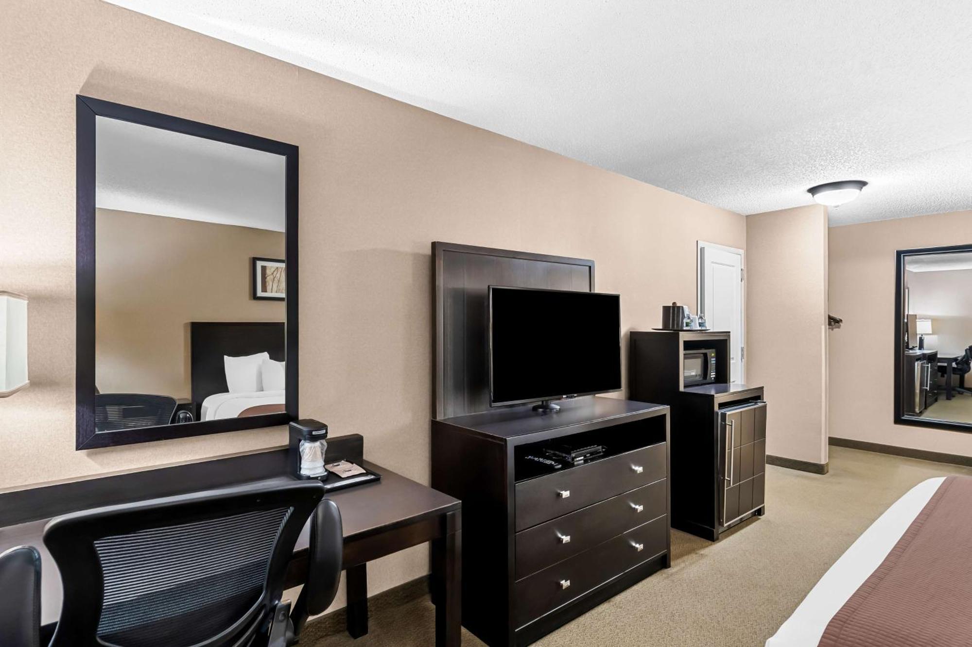Heartland Inn & Suites, Surestay Collection By Best Western Park Rapids Экстерьер фото
