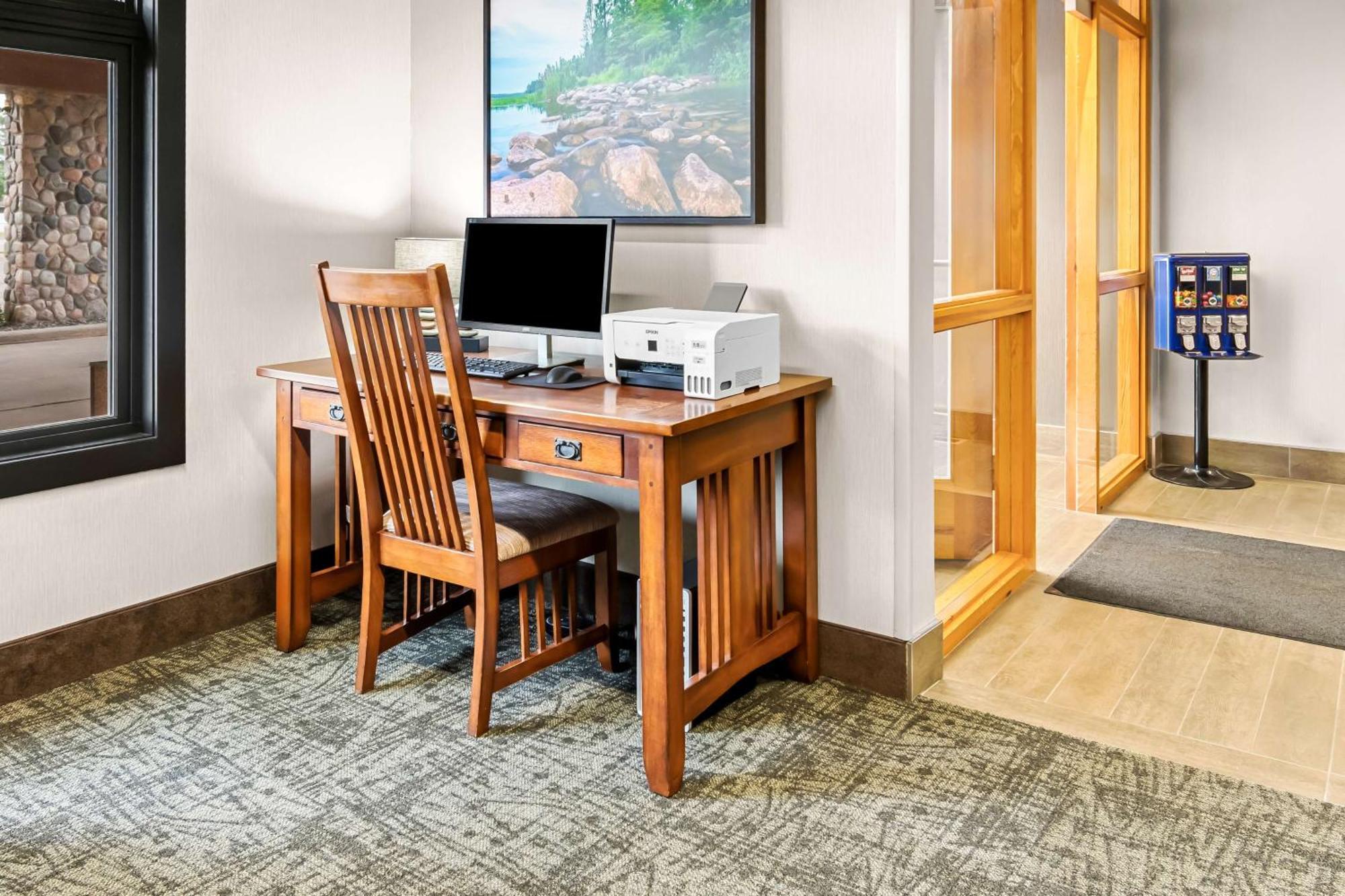 Heartland Inn & Suites, Surestay Collection By Best Western Park Rapids Экстерьер фото